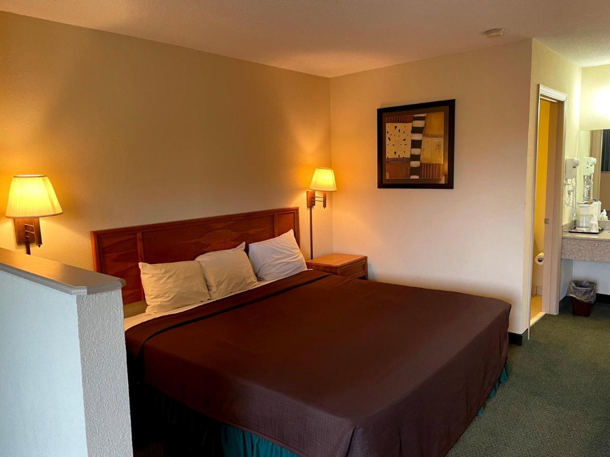 Travelers Inn & Suites Sumter ภายนอก รูปภาพ